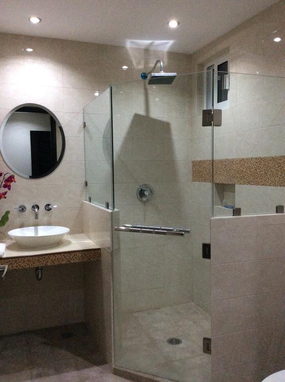Hotel La Media Luna Inn Уэхутла-де-Рейес Номер фото